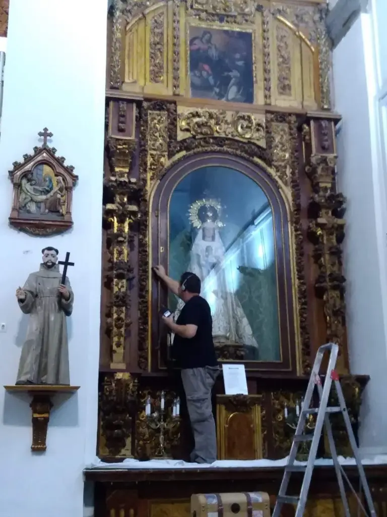 Detección de carcoma en muebles con Audio termes